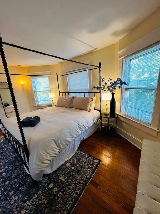 4 Bedroom Dc'S Best Location With Parking, Walk To Clarendon Metro, Shopping And Nightlife! Arlington Exterior photo